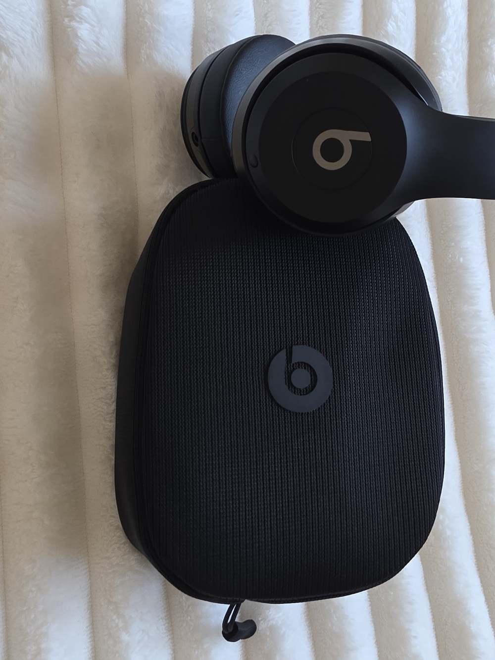 Beats Solo4 Wireless Headphones in Black